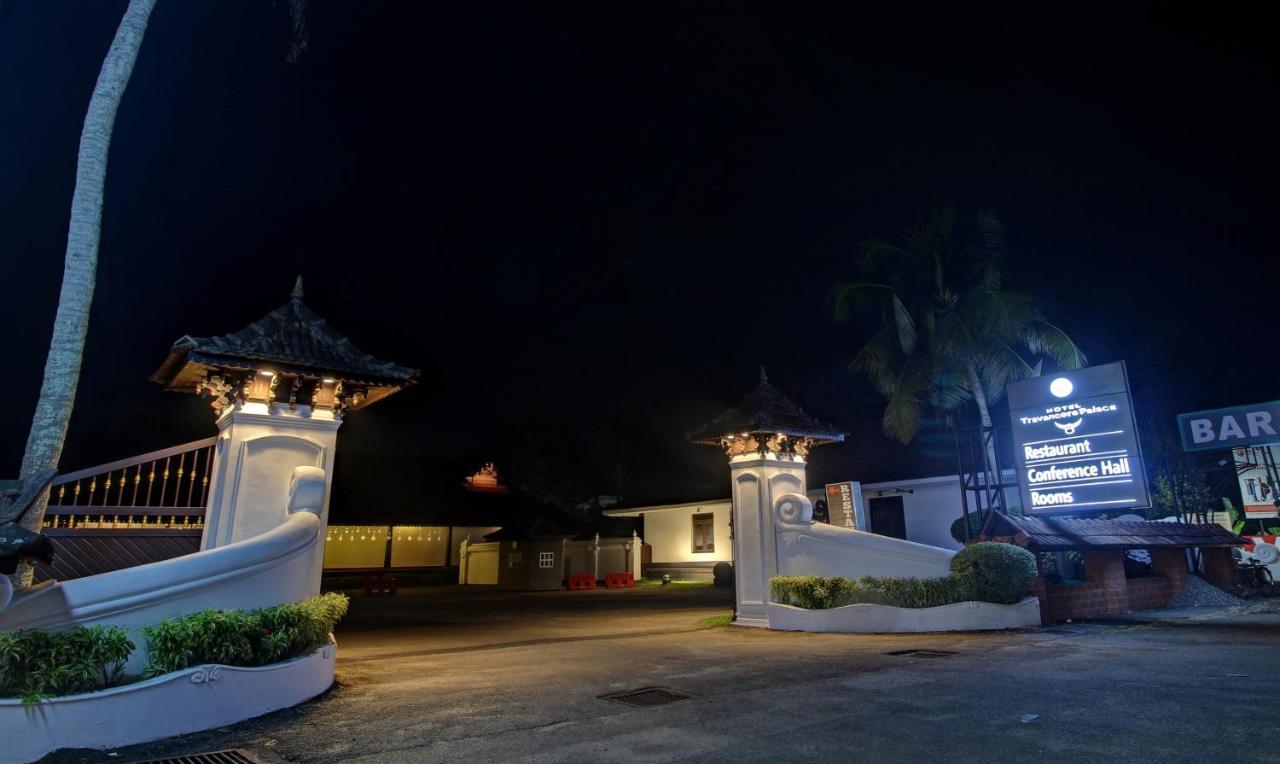 Alappuzha Treebo Premium Travancore Palace Cherthala מראה חיצוני תמונה