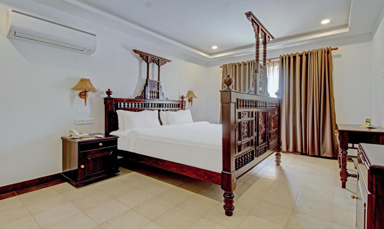 Alappuzha Treebo Premium Travancore Palace Cherthala מראה חיצוני תמונה