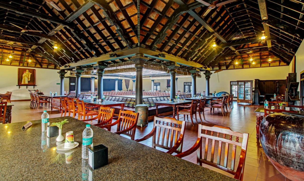 Alappuzha Treebo Premium Travancore Palace Cherthala מראה חיצוני תמונה