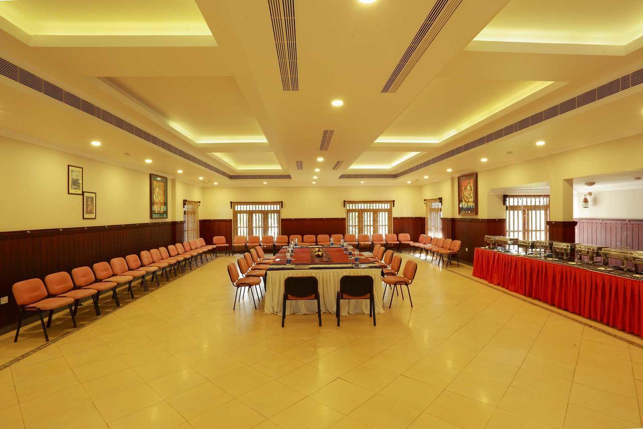 Alappuzha Treebo Premium Travancore Palace Cherthala מראה חיצוני תמונה