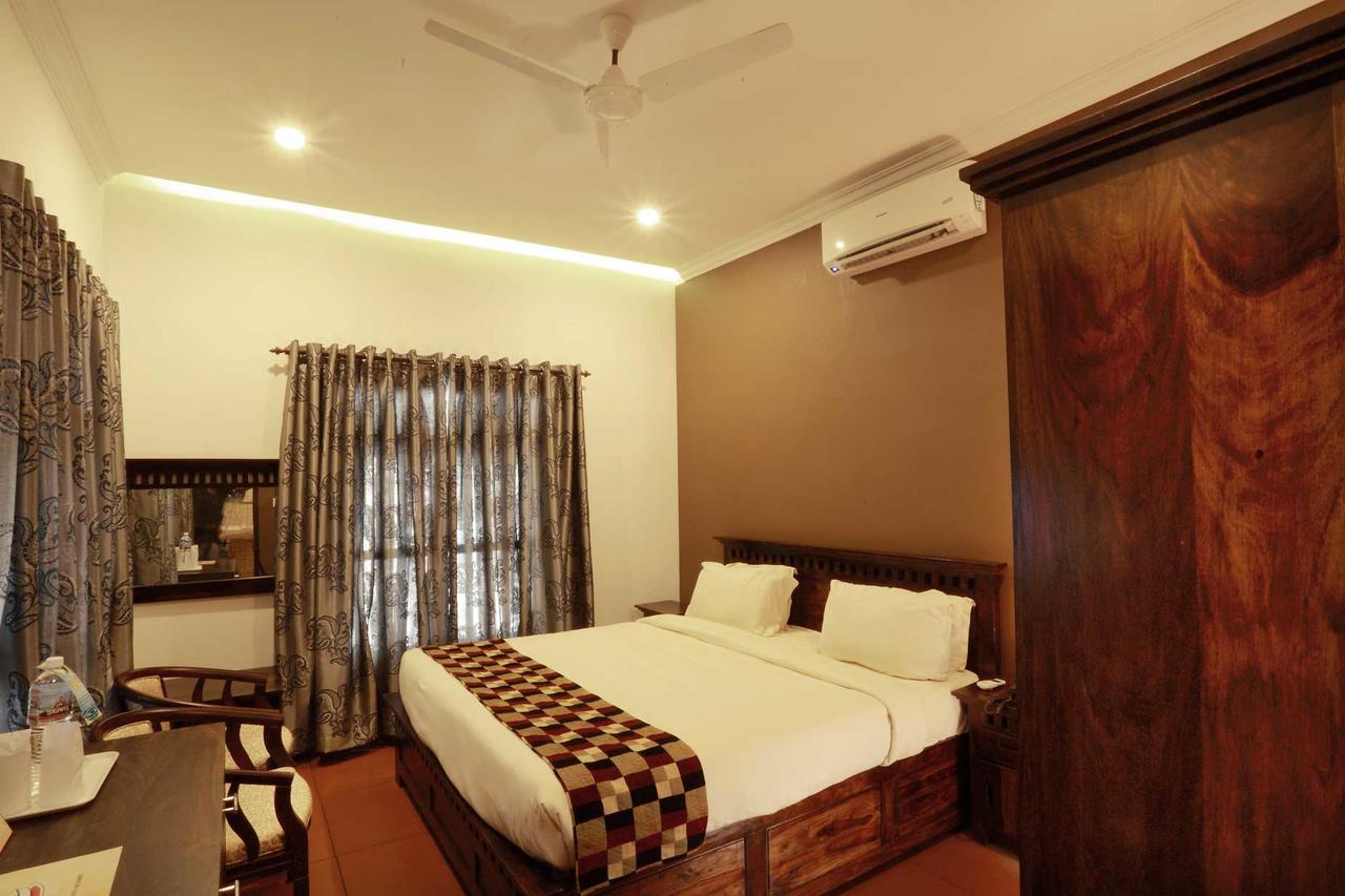 Alappuzha Treebo Premium Travancore Palace Cherthala מראה חיצוני תמונה